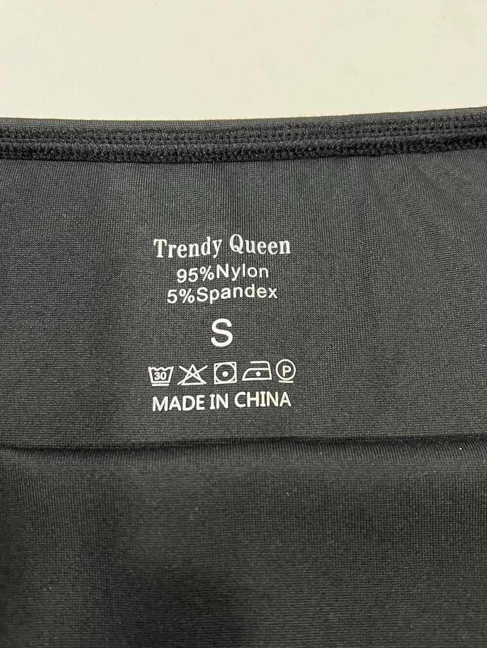Trendy Queen Women’s Black Halter Top Size S Sleeveless Stretch Going Out Top - Picture 9 of 9
